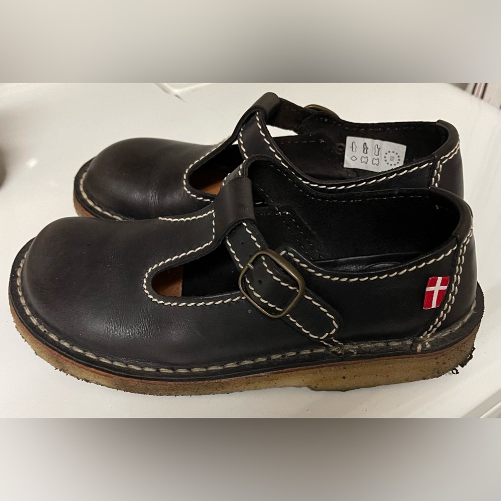 Duckfeet Lolland Leather T-Strap Mary Jane’s - Picture 3 of 4